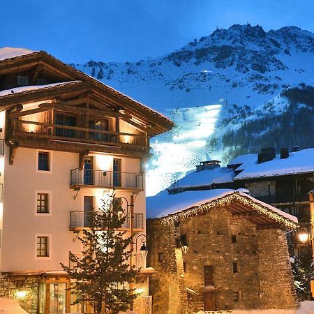 Maison De Famille Les 5 Freres Val-d'Isere Exterior photo