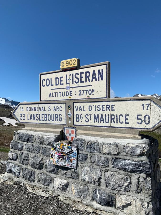 Maison De Famille Les 5 Freres Val-d'Isere Exterior photo